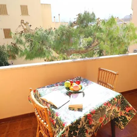 Casa Vacanze Sara A 4 Posti Lejlighed
